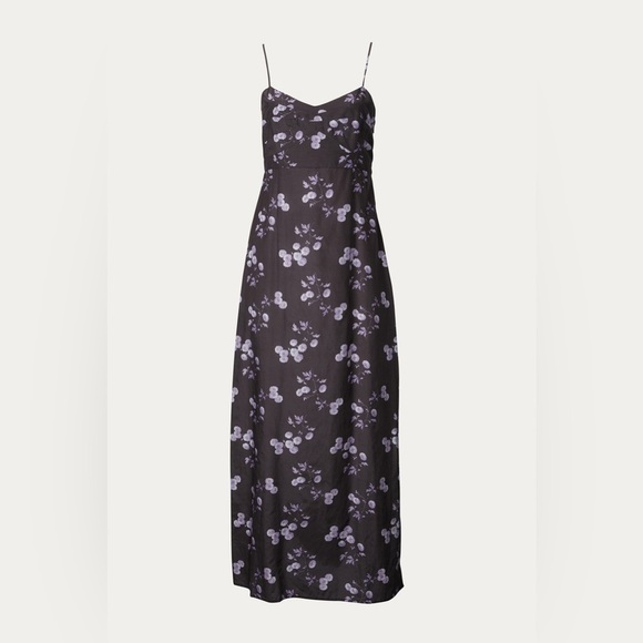 Black Iris
Livie Floral-Print Cotton Maxi Dress In Black (D5) - Picture 2 of 9